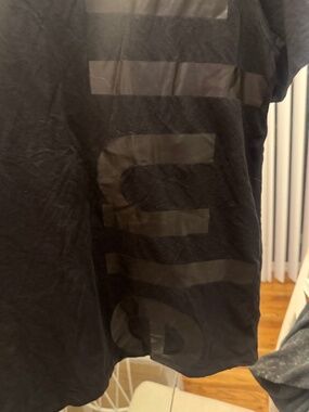 Lululemon large black top